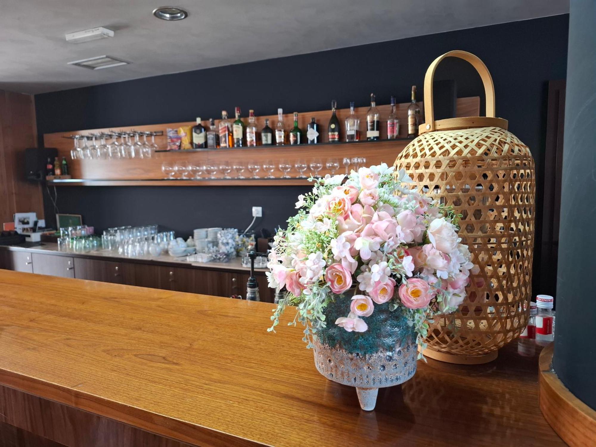 Hotel Eminent Ступава Экстерьер фото